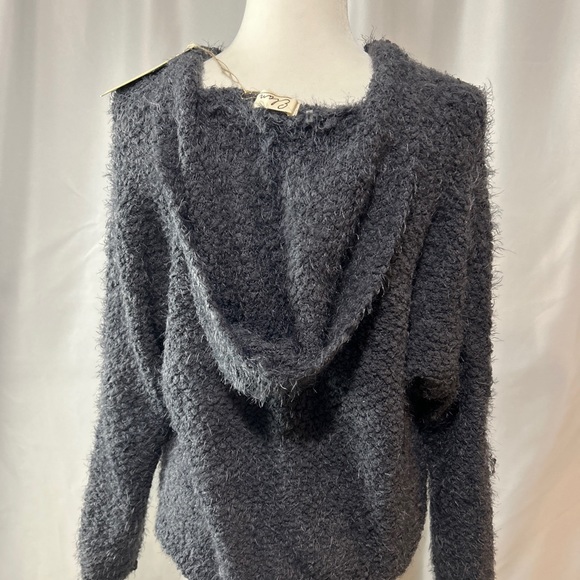 Elan Women’s Hooded Sweater Medium - Picture 3 of 3